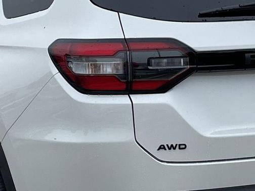 Platinum White Pearl 2026 Honda Pilot Touring 8-Passenger