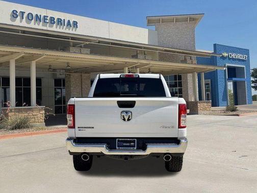 Bright White Clearcoat 2023 RAM 1500 Big Horn/Lone Star