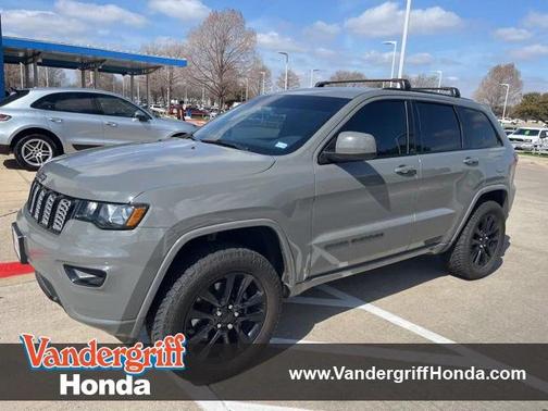 2021 Jeep Grand Cherokee Laredo