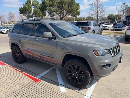 2021 Jeep Grand Cherokee Laredo