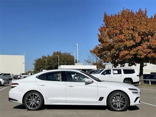 2025 Genesis G70 2.5T RWD