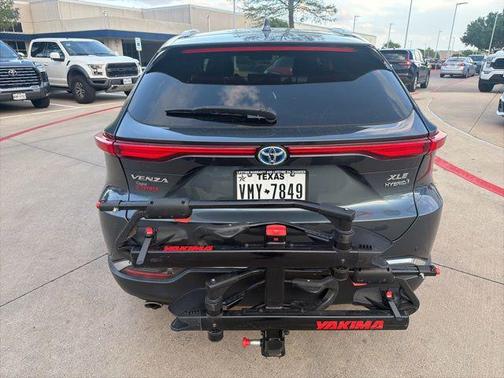 Coastal Gray Metallic 2021 Toyota Venza XLE