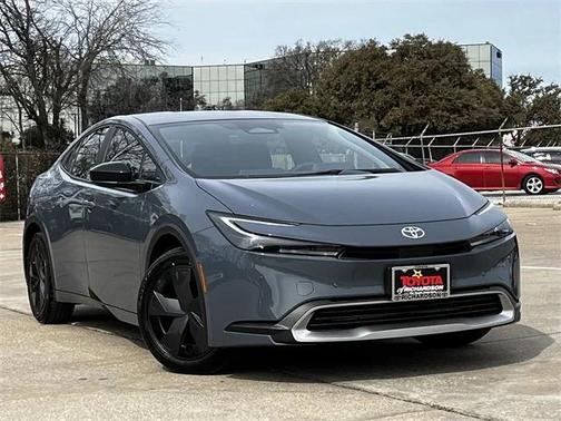 2025 Toyota Prius Plug-In Hybrid SE