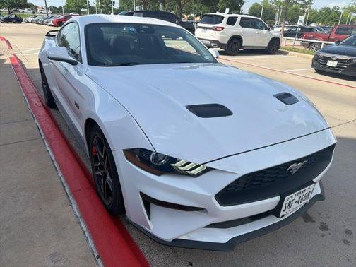 Oxford White 2022 Ford Mustang EcoBoost