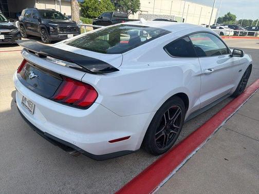 Oxford White 2022 Ford Mustang EcoBoost