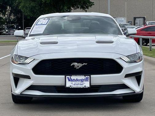 Oxford White 2022 Ford Mustang EcoBoost