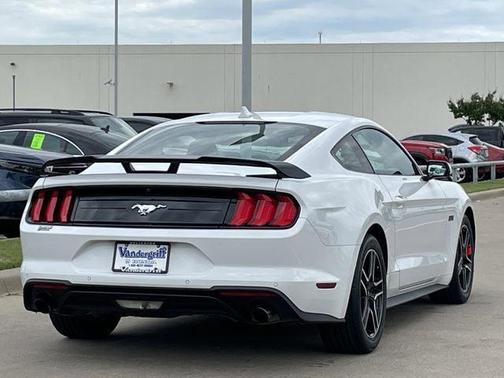 Oxford White 2022 Ford Mustang EcoBoost