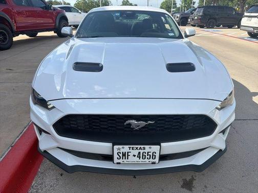Oxford White 2022 Ford Mustang EcoBoost