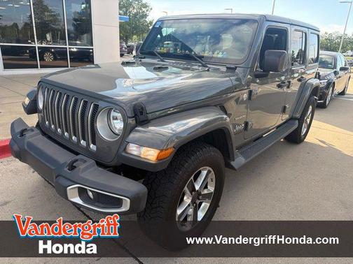 Sting-Gray Clearcoat 2020 Jeep Wrangler Unlimited Sahara