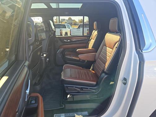 2024 GMC Yukon XL Denali Ultimate