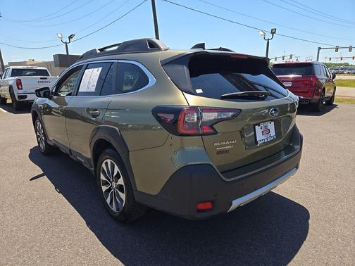 Autumn Green Metallic 2025 Subaru Outback Limited
