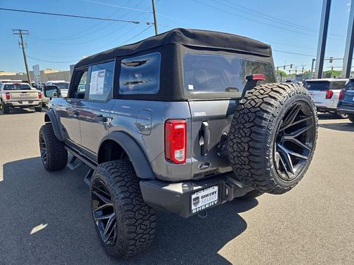 Carbonized Gray Metallic 2023 Ford Bronco Big Bend