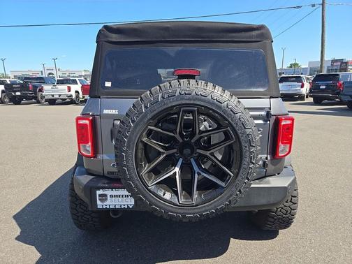 Carbonized Gray Metallic 2023 Ford Bronco Big Bend