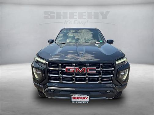 2025 GMC Canyon Base