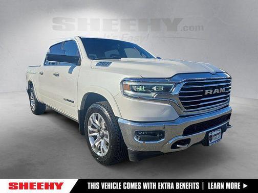 Ivory White Tri-Coat Pearlcoat 2019 RAM 1500 Longhorn