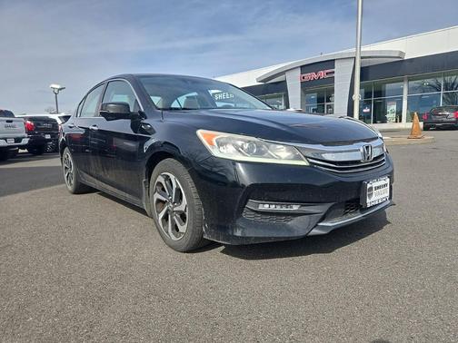 2017 Honda Accord EX-L w/Navigation & Honda Sensing