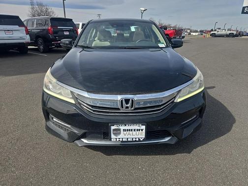 2017 Honda Accord EX-L w/Navigation & Honda Sensing