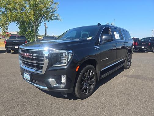 2023 GMC Yukon XL SLT