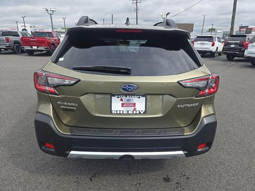 Autumn Green Metallic 2025 Subaru Outback Limited