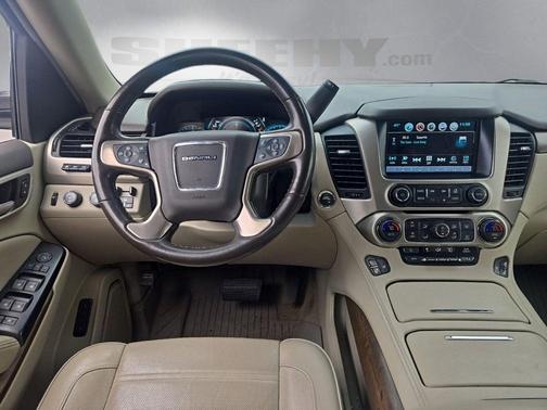 White Frost Tricoat 2019 GMC Yukon Denali