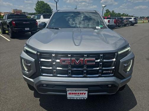 2025 GMC Canyon Base