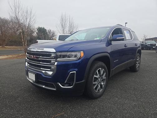 2023 GMC Acadia AWD SLT