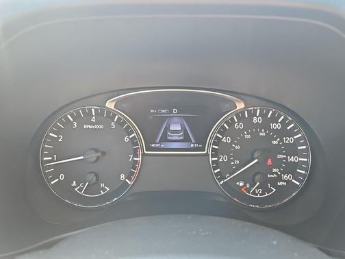 2017 Nissan Pathfinder SV