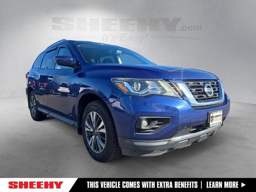 2017 Nissan Pathfinder SV