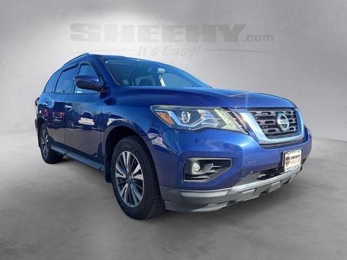 2017 Nissan Pathfinder SV