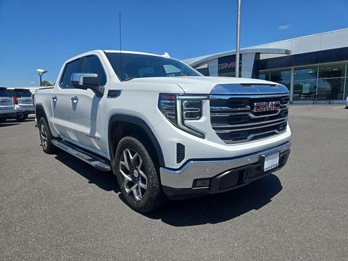Summit White 2024 GMC Sierra 1500 SLT