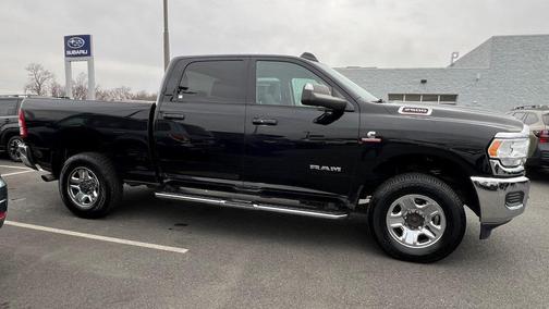 2020 RAM 2500 Big Horn Crew Cab 4X4 6'4' Box