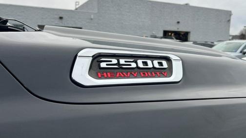 2020 RAM 2500 Big Horn Crew Cab 4X4 6'4' Box