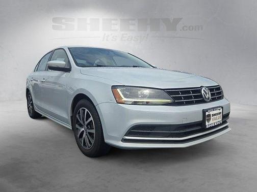White Silver Metallic 2018 Volkswagen Jetta 1.4T SE