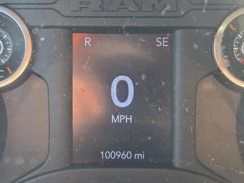 2020 RAM 2500 Big Horn Crew Cab 4X4 6'4' Box