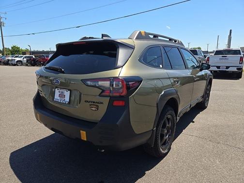 Autumn Green Metallic 2024 Subaru Outback Wilderness