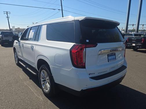 2024 GMC Yukon XL SLT