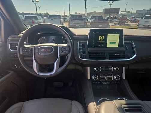2024 GMC Yukon XL SLT