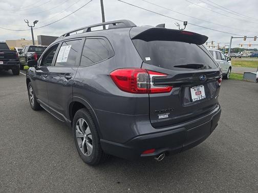Magnetite Gray Metallic 2023 Subaru Ascent Premium 8-Passenger