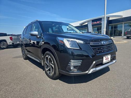 2023 Subaru Forester Touring
