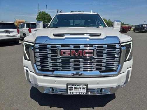 White Frost Tricoat 2024 GMC Sierra 3500 Denali