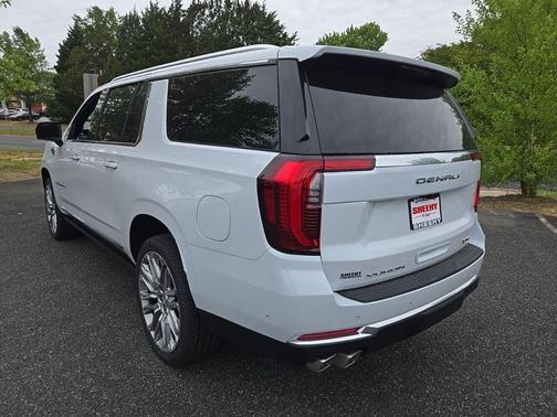 Glacier White Tricoat 2026 GMC Yukon XL Denali