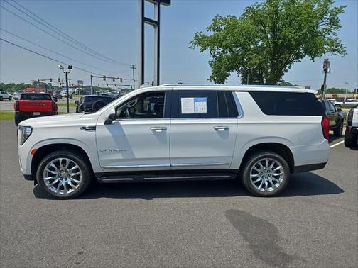 2024 GMC Yukon XL SLT