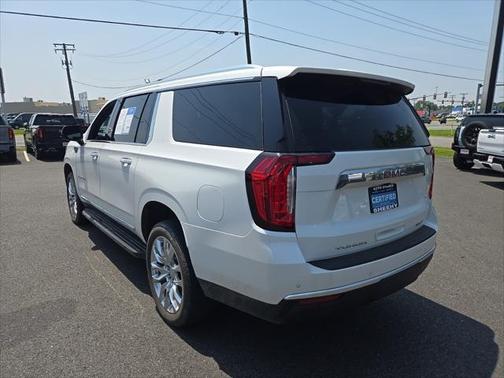 2024 GMC Yukon XL SLT