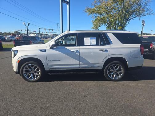 2021 GMC Yukon SLT