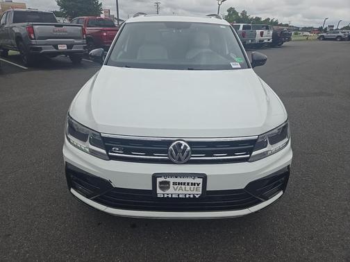 2021 Volkswagen Tiguan 2.0T SE R-Line Black