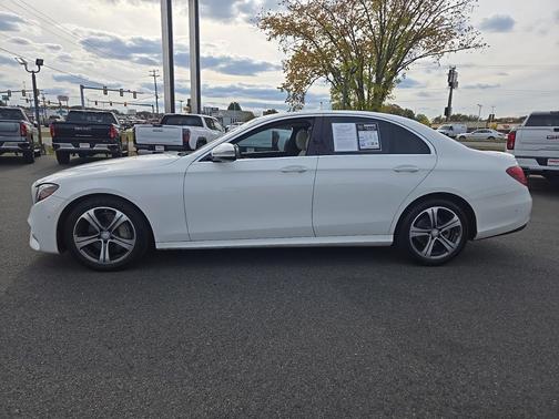 2017 Mercedes-Benz E-Class 4MATIC