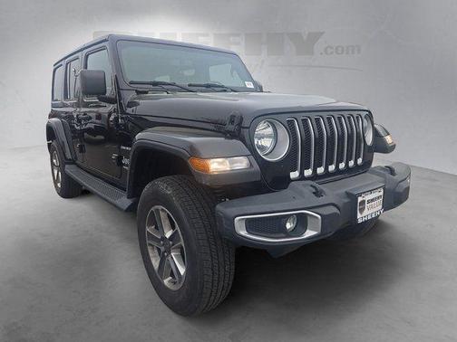 Black Clearcoat 2018 Jeep Wrangler Unlimited Sahara