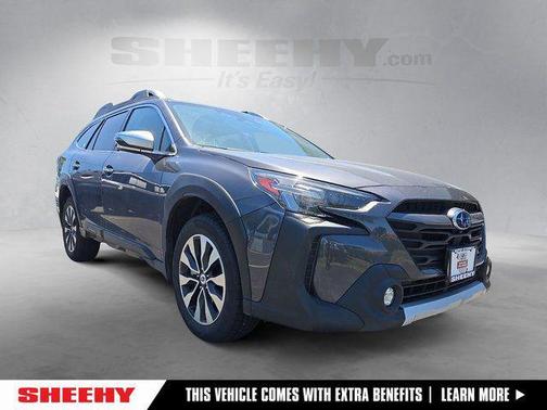 Magnetite Gray Metallic 2023 Subaru Outback Touring