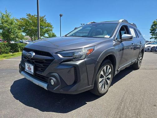 Magnetite Gray Metallic 2023 Subaru Outback Touring