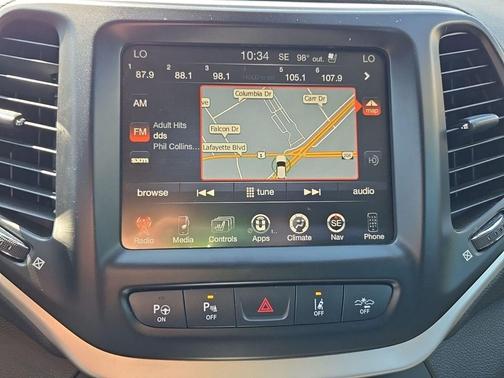 Granite Crystal Metallic Clearcoat 2016 Jeep Cherokee Trailhawk